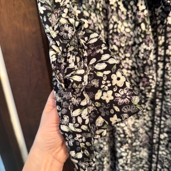 BCBG lightweight floral coat - Picture 3 of 8